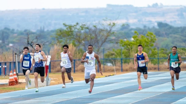 Aluno de Fisioterapia da FSC é semifinalista dos 200m nos Jogos Universitários Brasileiros (JUBs)